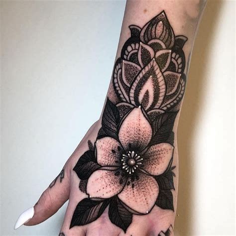 beautiful hand tattoos for ladies|side hand tattoo designs female.